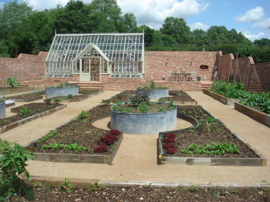 Bespoke Metal Planters - Gedding Mill